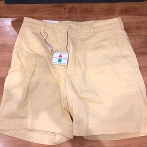 Southern Tide // Flat front Shorts